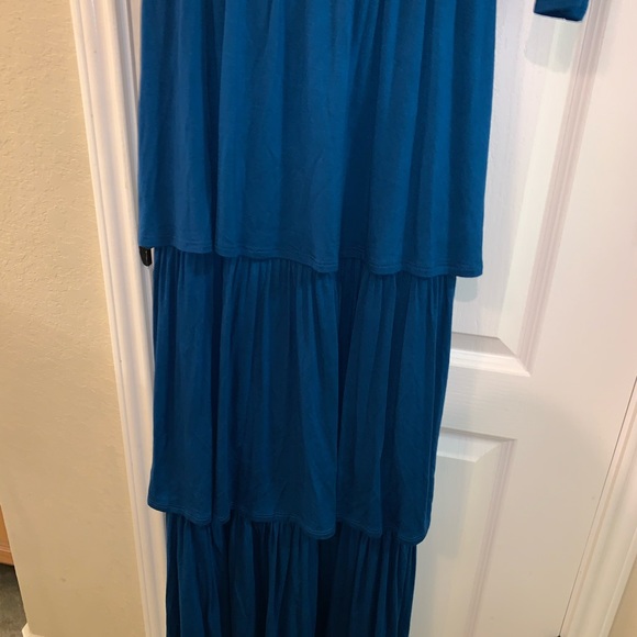 NEW Fantastic Fawn LIBBY TIERED RUFFLE MAXI DRESS - Picture 6 of 8